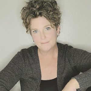 Meet your Posher, Whitney